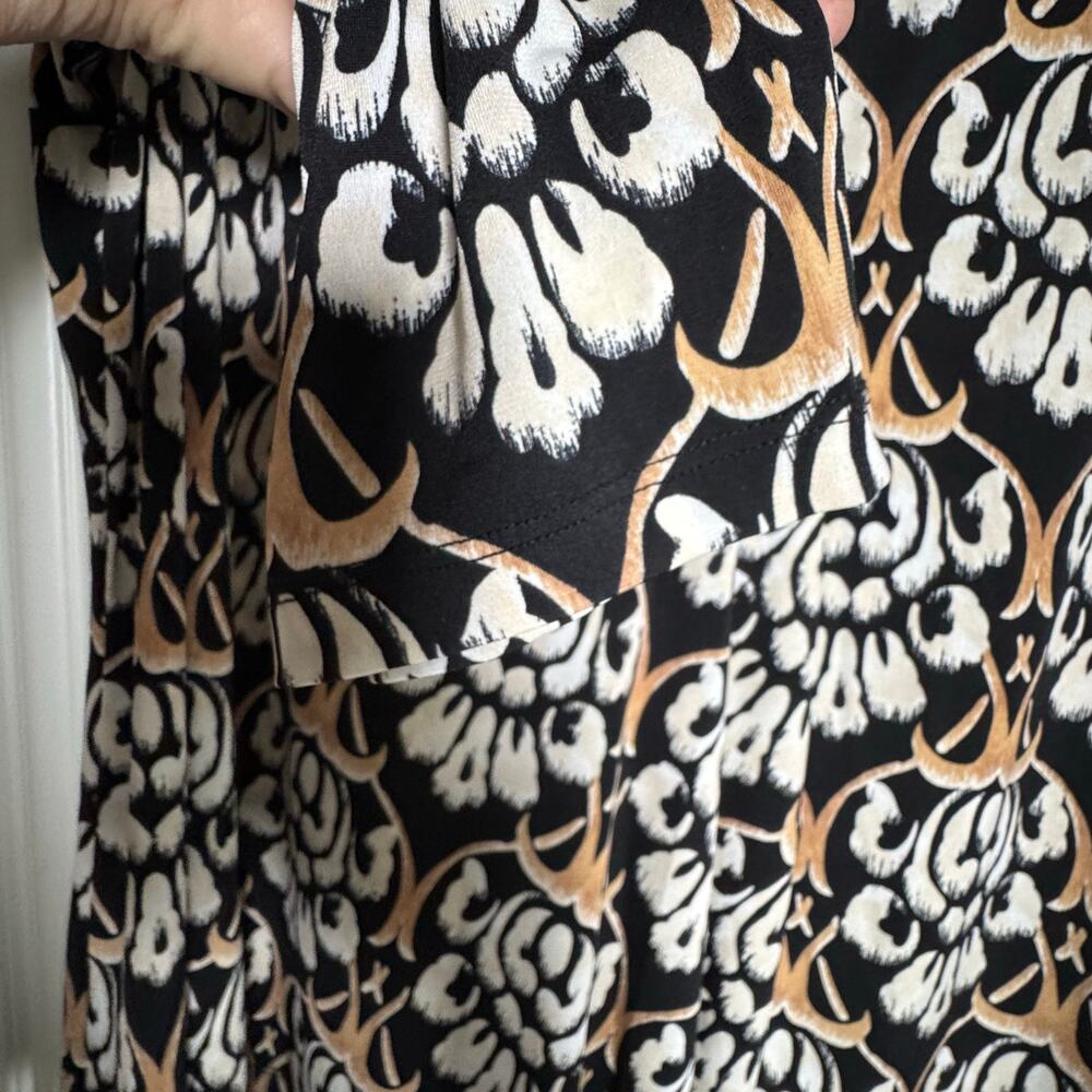 LANE BRYANT Pull Over Top Black Cream Gold Size 18 - 20 - Picture 3 of 7